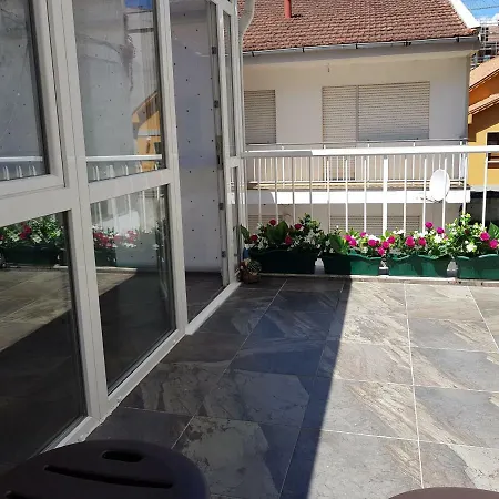 Apartament Hermanas